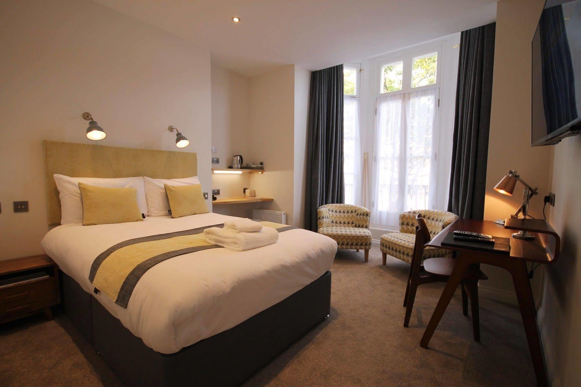 Andover House Hotel & Restaurant - Adults Only Great Yarmouth Extérieur photo